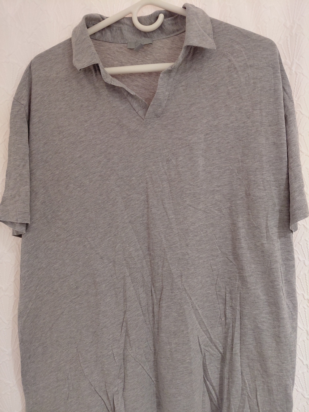 COS Men's Light Gray Open-Collar Polo Tee
